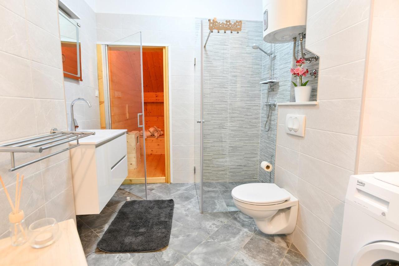 Apartment Rosenberger, Opatija Center With Parking エクステリア 写真